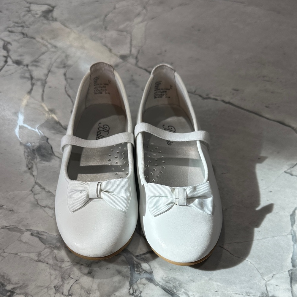 Balleto White Kids Shoes with Bow